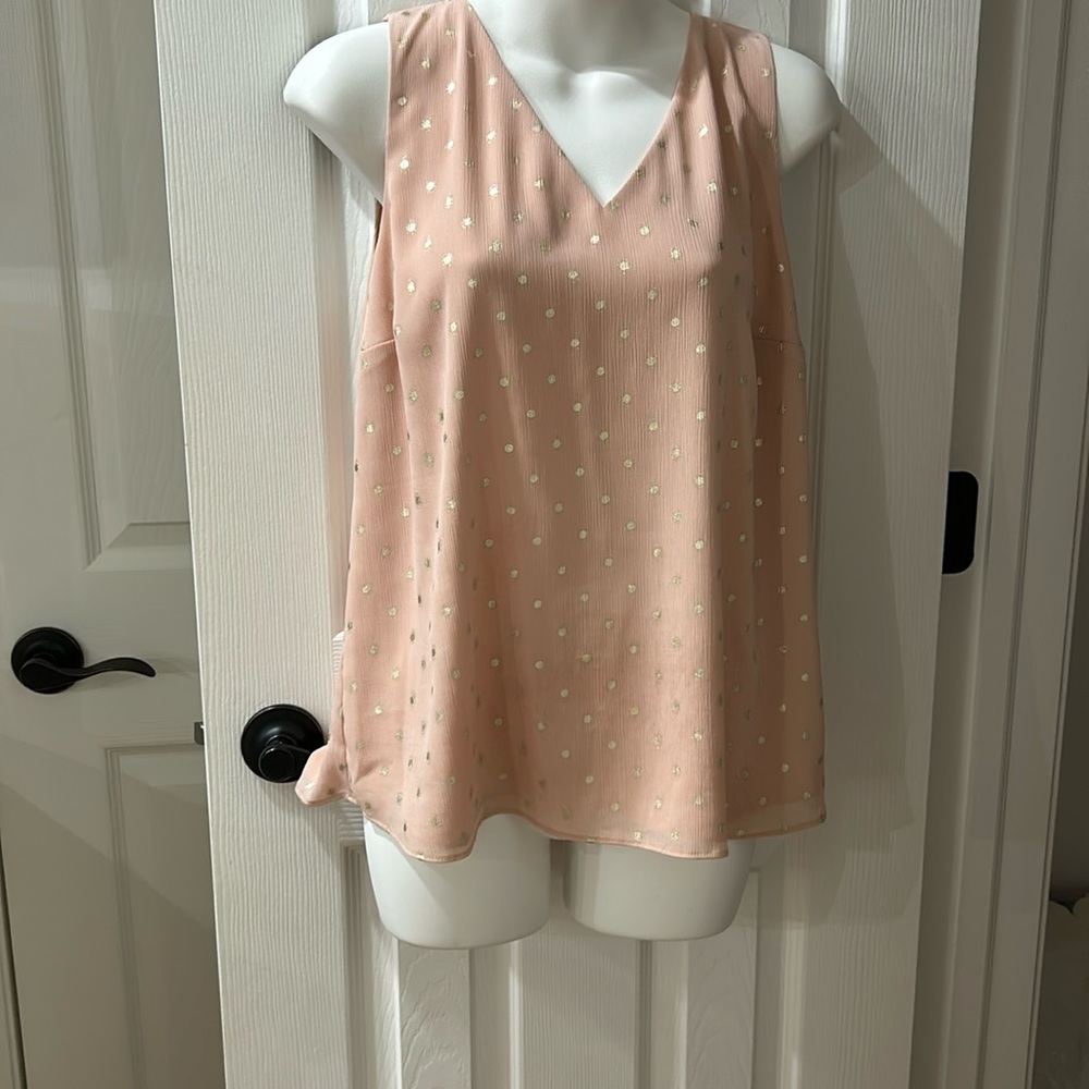 Nine West size medium women’s sleeveless blouse